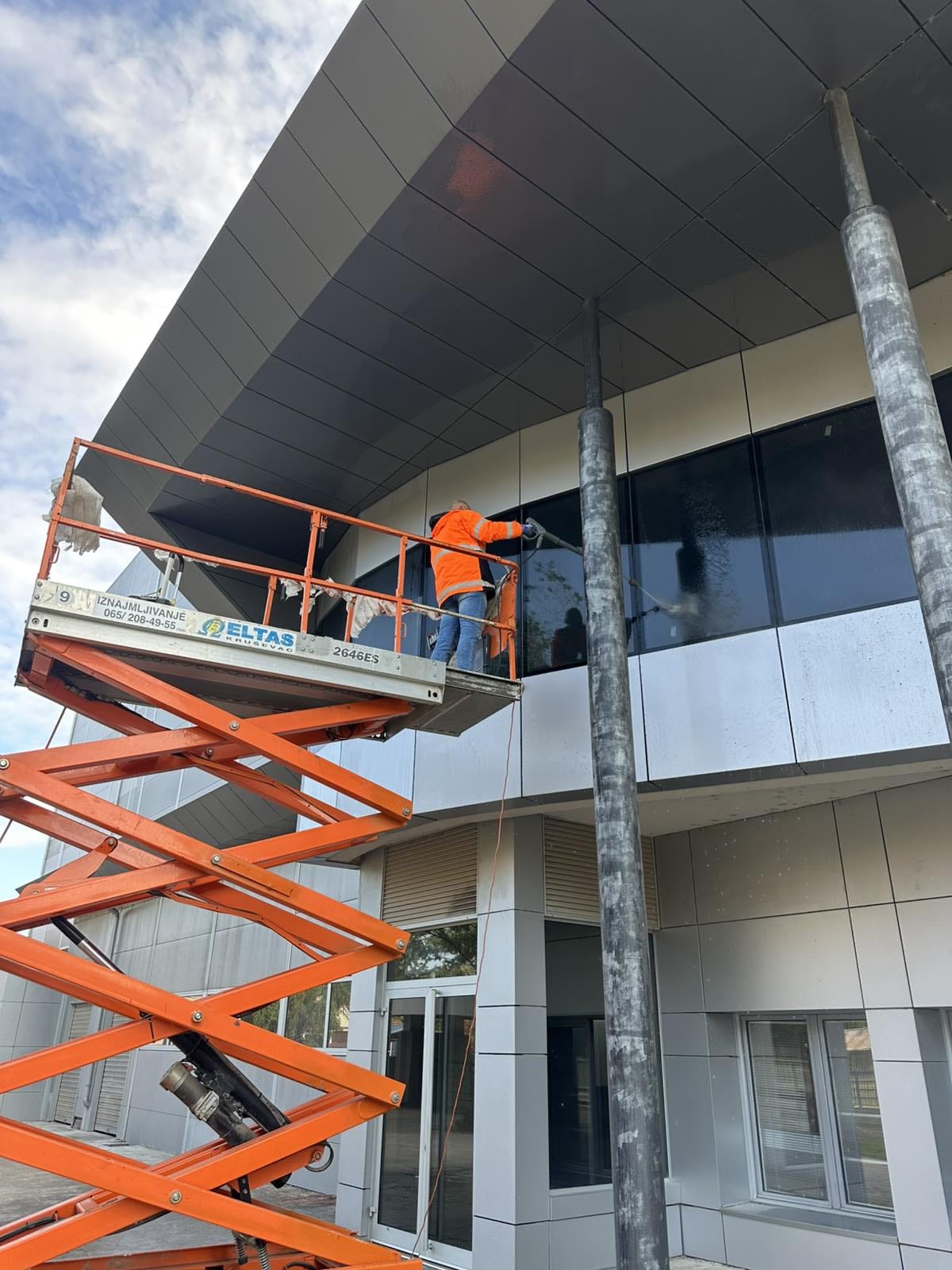 Pranje prozora zgrada