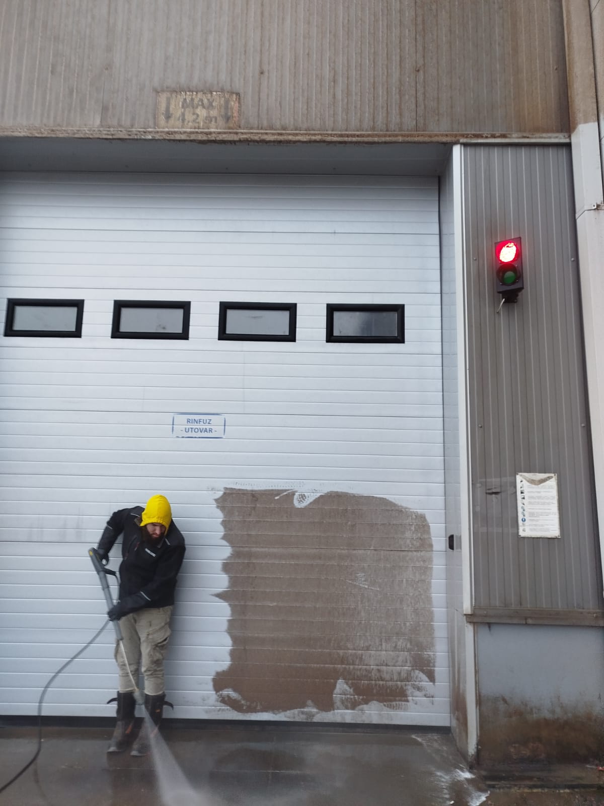 Pranje industrijskog objekta